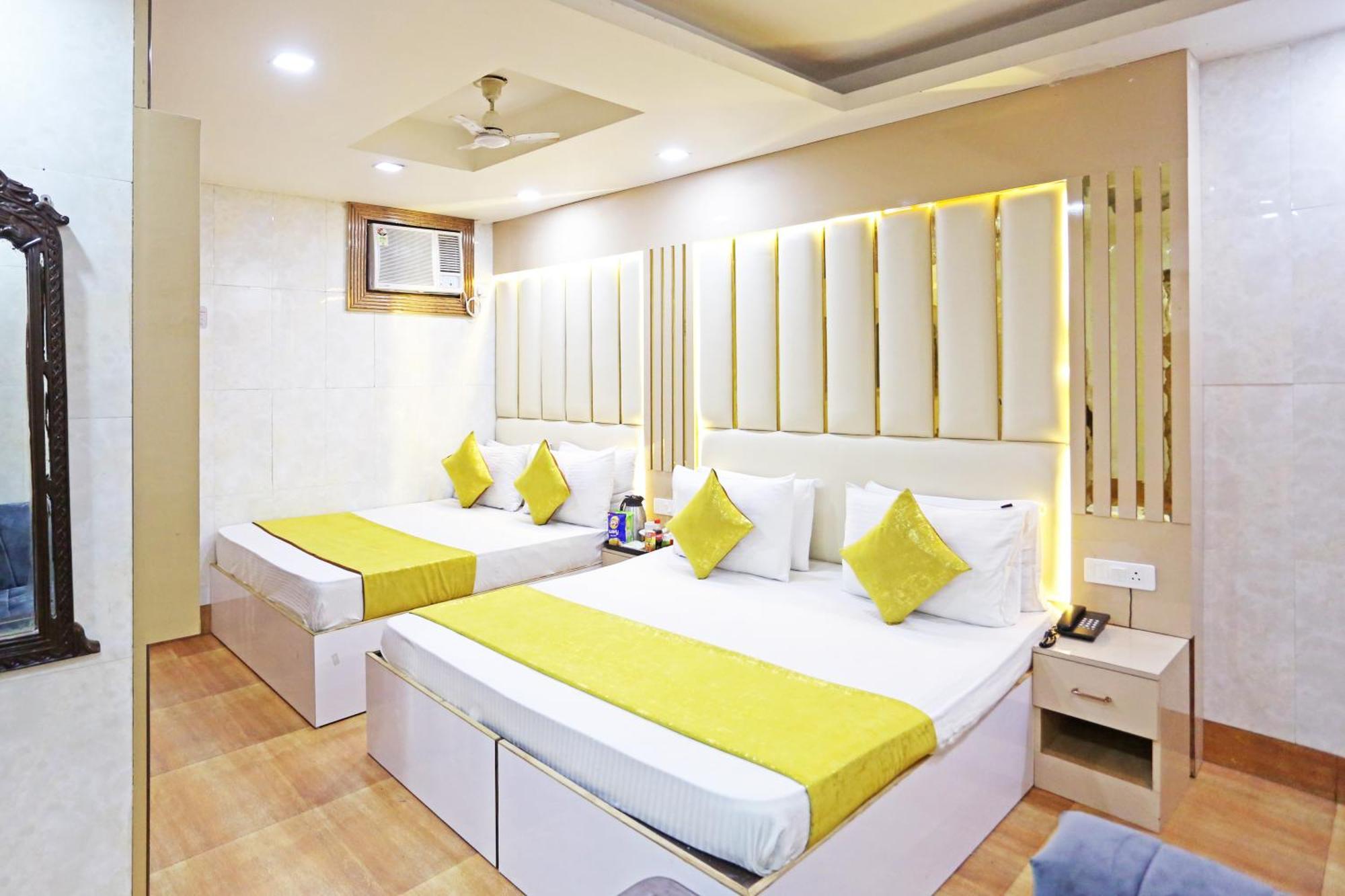 Hotel Preet Palace -5 Mints Walk From Nizamuddin Railway Station 뉴델리 외부 사진